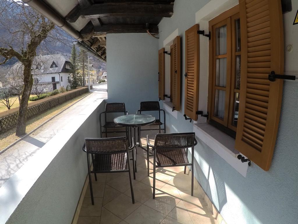 Lesjakova Domacija Bovec Esterno foto